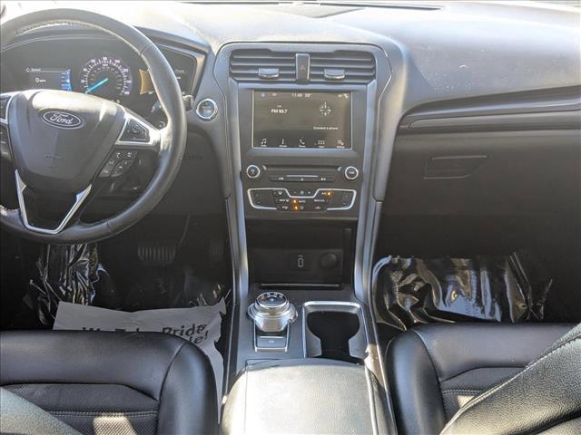 Photo of 2018 White Platinum Metallic Tri-Coat Ford Fusion