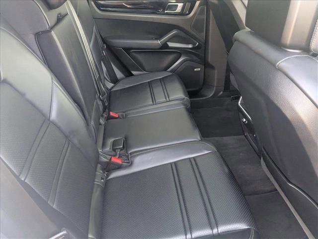 Photo of 2022 White Porsche Cayenne