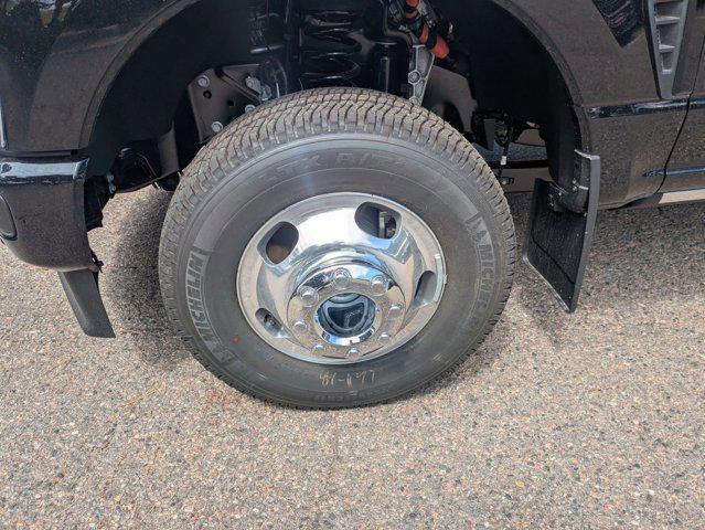 Photo of 2025 Agate Black Metallic Ford F-350