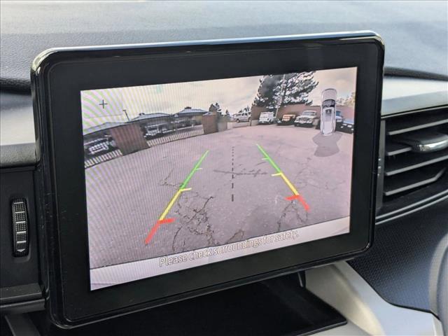 Photo of 2023 Oxford White Ford Explorer