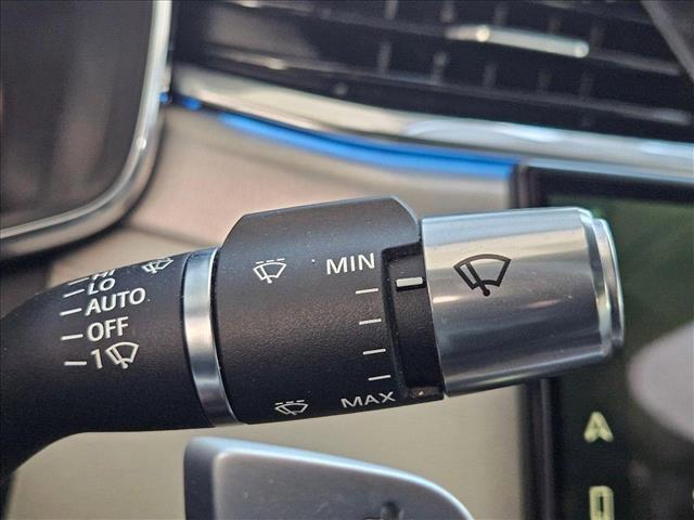 Photo of 2022 Silicon Silver Premium Metallic Jaguar XF