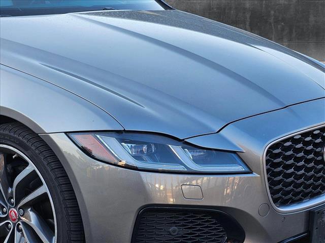 Photo of 2022 Silicon Silver Premium Metallic Jaguar XF