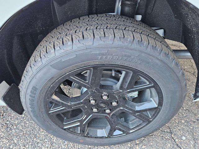 Photo of 2025 Oxford White Ford Maverick