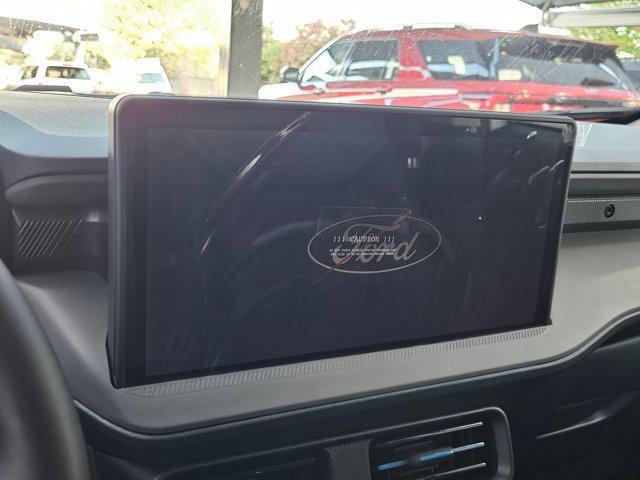 Photo of 2025 Oxford White Ford Maverick