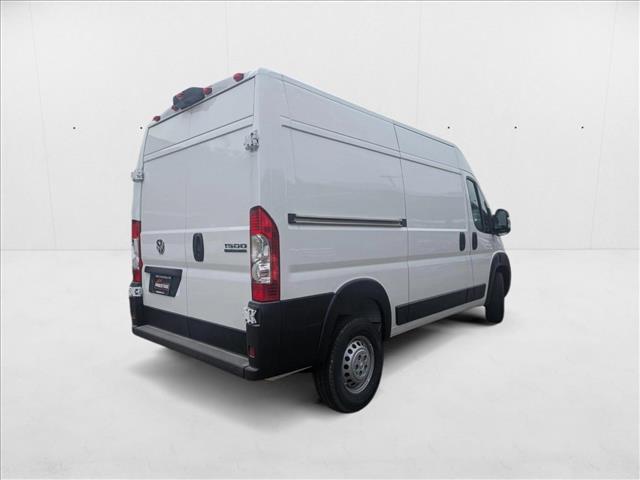 Photo of 2025 Oxford White Ford Transit-250