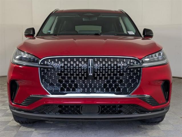 Photo of 2025 Red Carpet Lincoln Aviator
