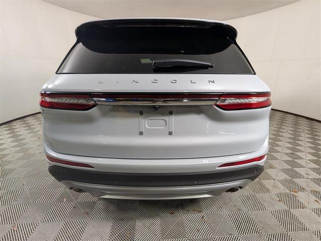 Photo of 2025 Crystal White Metallic Lincoln Corsair