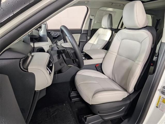 Photo of 2025 Pristine White Lincoln Aviator