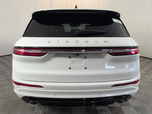 Photo of 2025 White Lincoln Corsair
