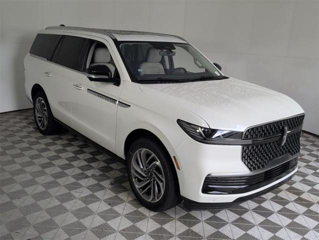 Photo of 2025 Pristine White Lincoln Navigator