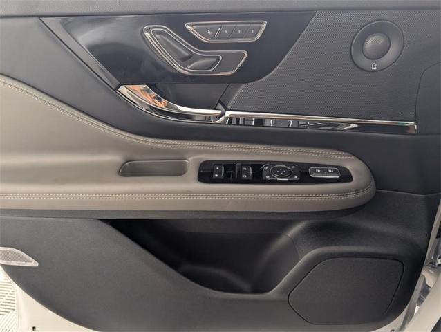 Photo of 2025 Lincoln Corsair
