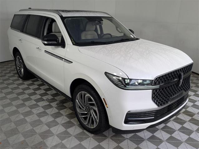 Photo of 2025 Lincoln Navigator