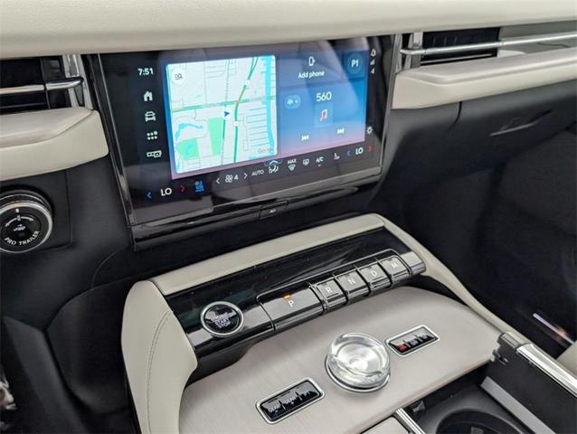 Photo of 2025 Lincoln Navigator