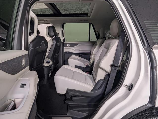 Photo of 2025 Lincoln Navigator