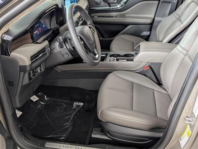 Photo of 2025 Harbor Gray Metallic Lincoln Corsair