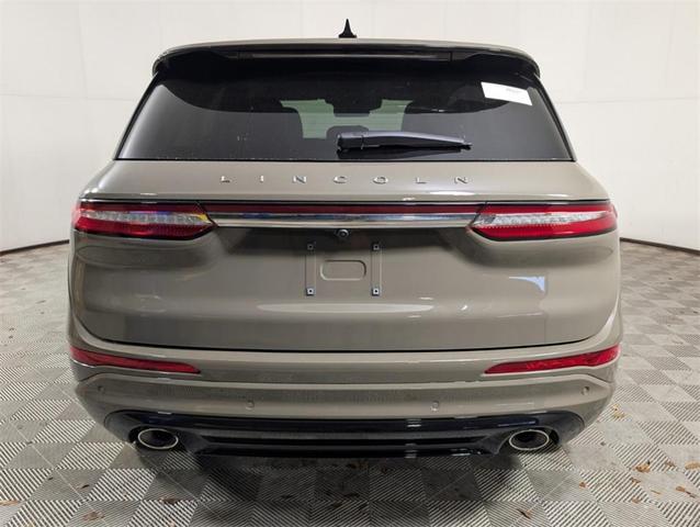 Photo of 2025 Harbor Gray Metallic Lincoln Corsair