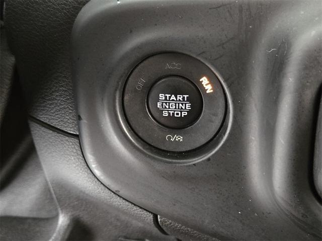 Photo of 2018 Granite Crystal Clearcoat Metallic Jeep Wrangler Unlimited