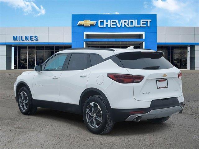 Photo of 2024 Summit White Chevrolet Blazer