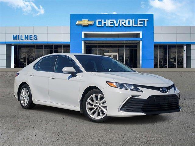 Photo of 2023 Ice Toyota Camry