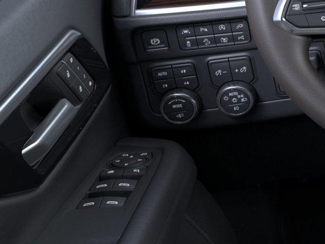 Photo of 2025 White Chevrolet Tahoe