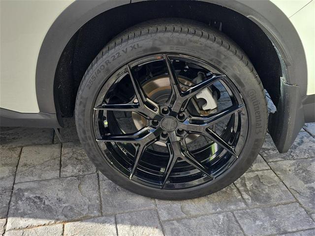 Photo of 2022 Glacier White INFINITI QX60