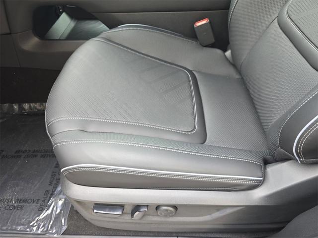 Photo of 2025 Black Obsidian INFINITI QX80