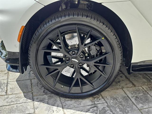 Photo of 2025 Zenith White Aston Martin DBX
