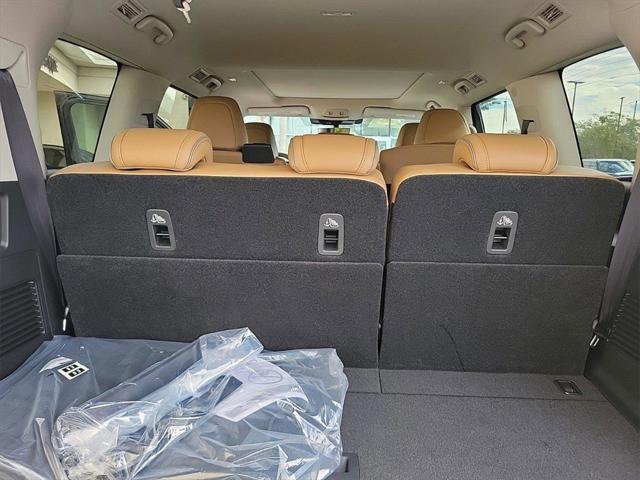 Photo of 2025 Grand Blue INFINITI QX80