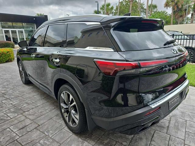 Photo of 2023 Mineral Black INFINITI QX60