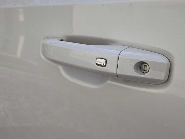Photo of 2023 Iridescent Pearl Tricoat Chevrolet Tahoe