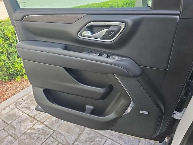 Photo of 2023 Iridescent Pearl Tricoat Chevrolet Tahoe