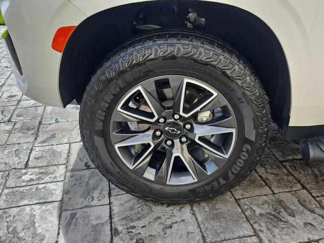 Photo of 2023 Iridescent Pearl Tricoat Chevrolet Tahoe