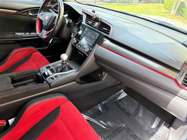 Photo of 2017 Blue Honda Civic