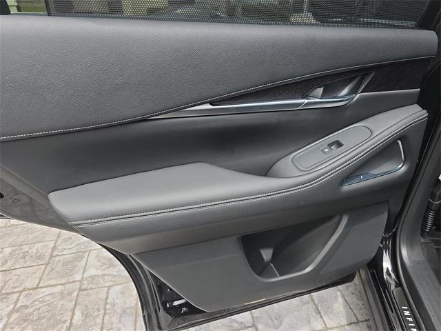 Photo of 2023 Mineral Black INFINITI QX60