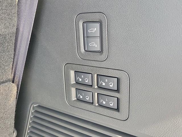 Photo of 2025 Anthracite Gray INFINITI QX80