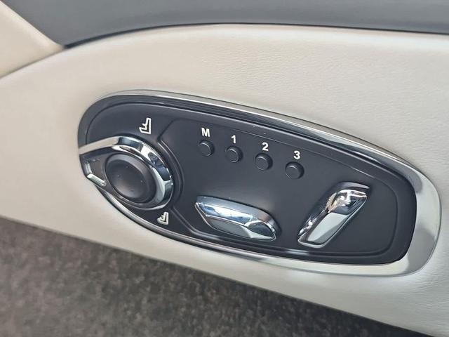 Photo of 2023 SILVER Aston Martin DBS