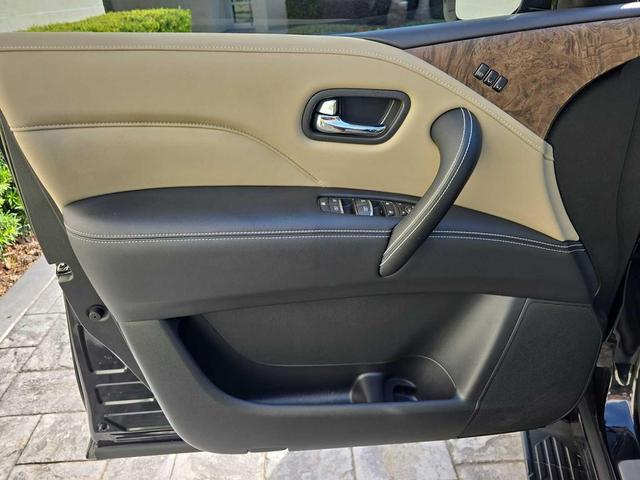 Photo of 2024 Mineral Black INFINITI QX80