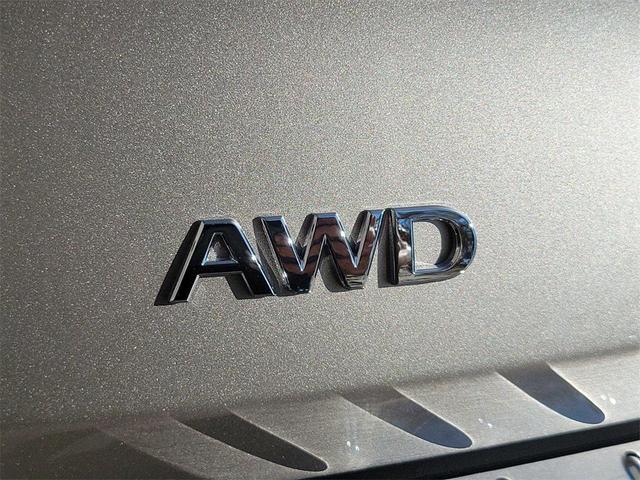 Photo of 2025 Warm Titanium INFINITI QX60