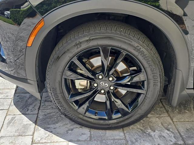 Photo of 2025 Mineral Black INFINITI QX60