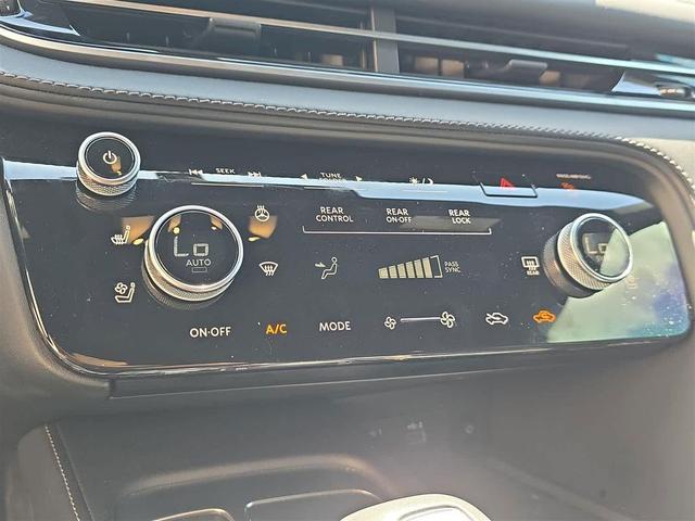 Photo of 2025 Mineral Black INFINITI QX60
