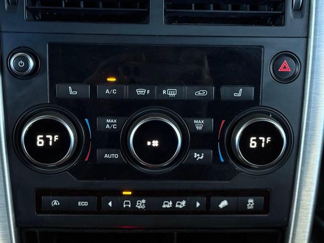 Photo of 2015 Whtie Land Rover Discovery Sport