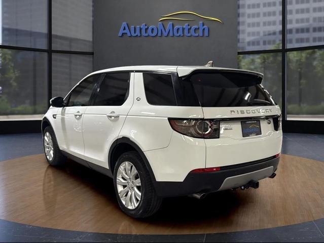 Photo of 2015 Whtie Land Rover Discovery Sport