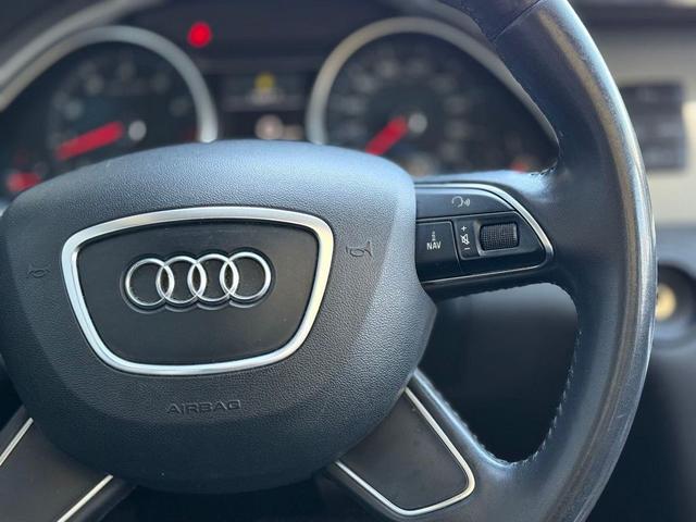 Photo of 2014 Gray Audi Q7