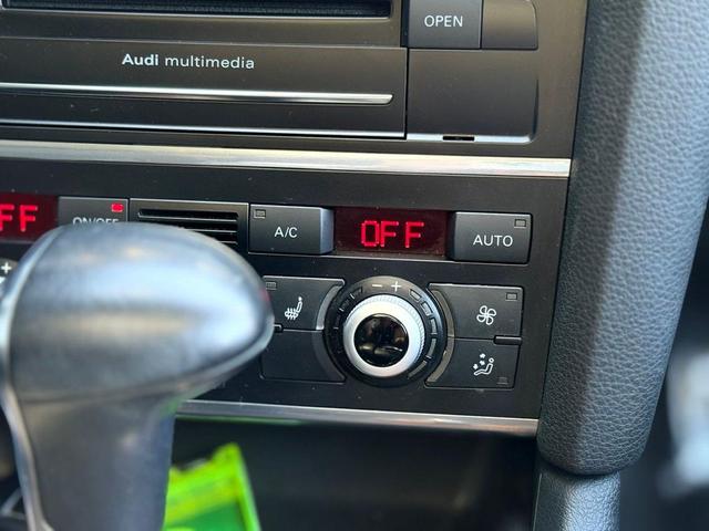 Photo of 2014 Gray Audi Q7