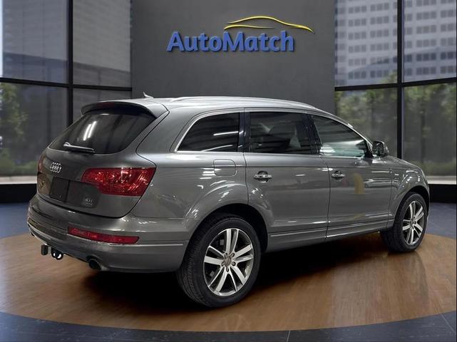 Photo of 2014 Gray Audi Q7