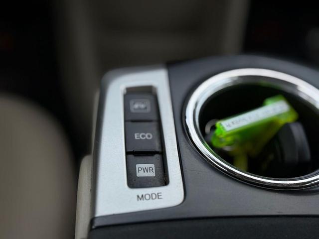 Photo of 2014 Blue Toyota Prius v