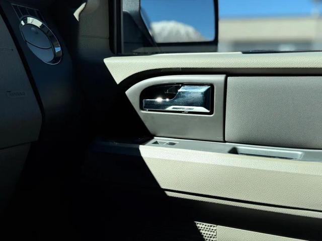 Photo of 2011 Black Ford Expedition EL