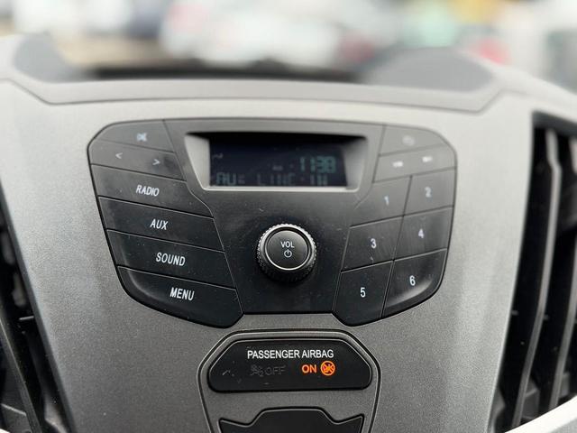 Photo of 2018 Oxford White Ford Transit-250