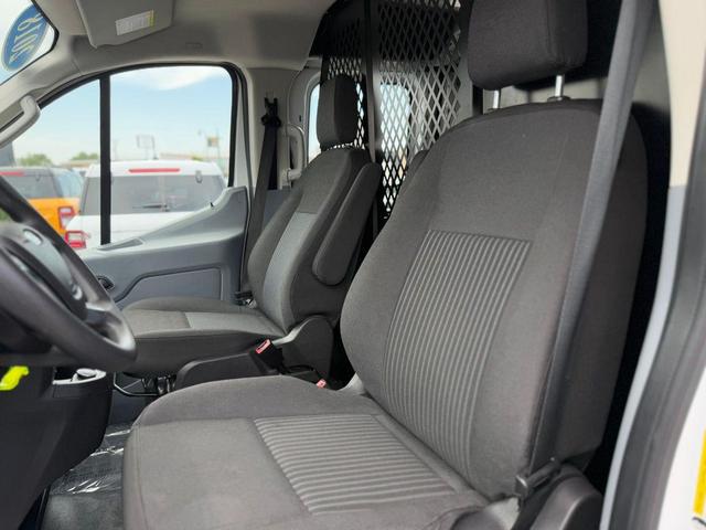 Photo of 2018 Oxford White Ford Transit-250