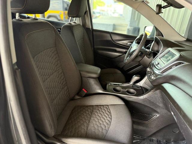 Photo of 2019 Nightfall Gray Metallic Chevrolet Equinox